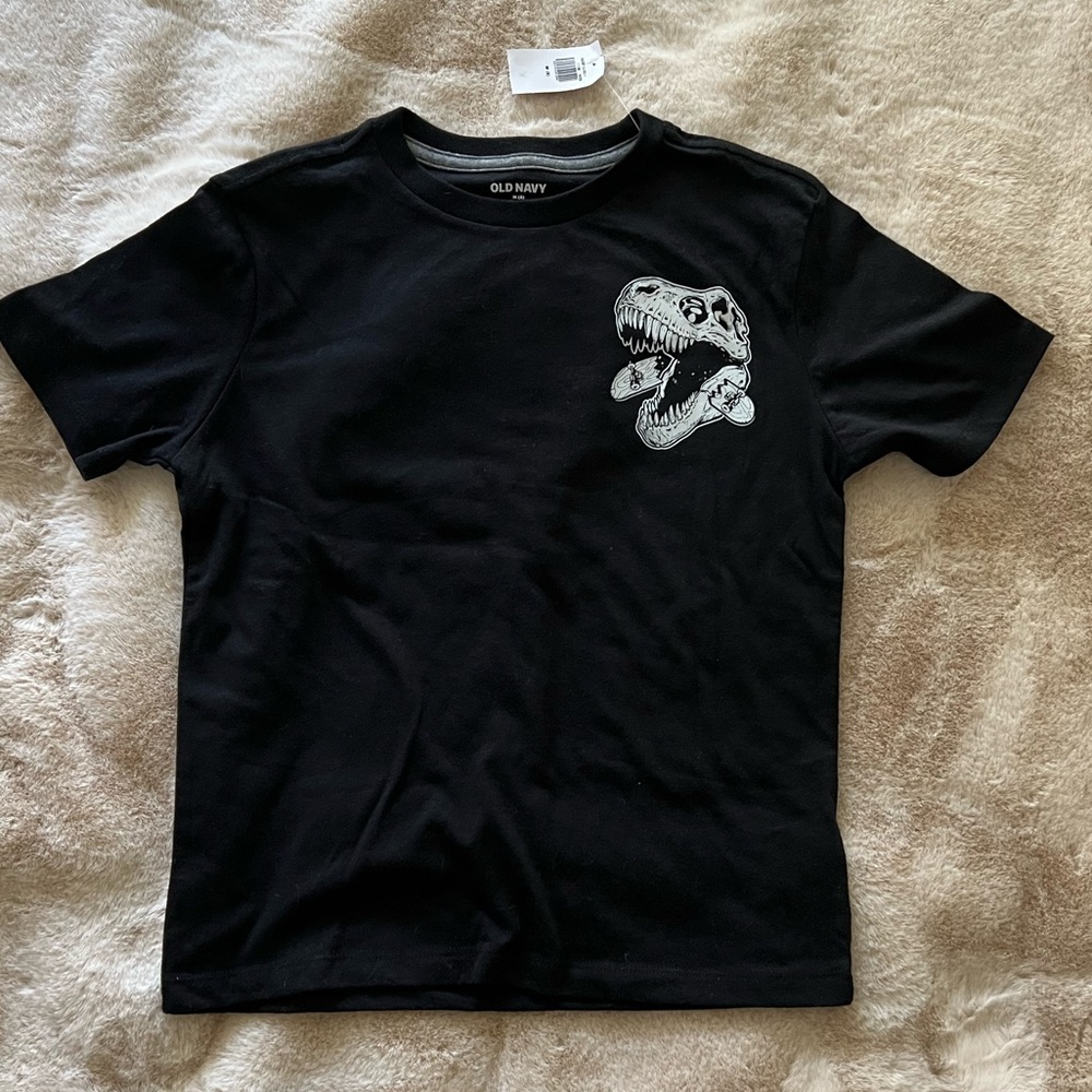Old Navy graphic tee